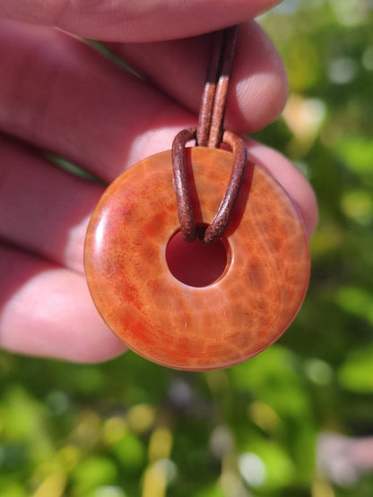 Feuerachat ~ Donut 30mm Edelstein Kette rot Natur HIPPIE GOA Boho Heilstein Kristalle Schmuck Anhänger Mann Frau Kind Geschenk Er Sie - Art of Nature Berlin
