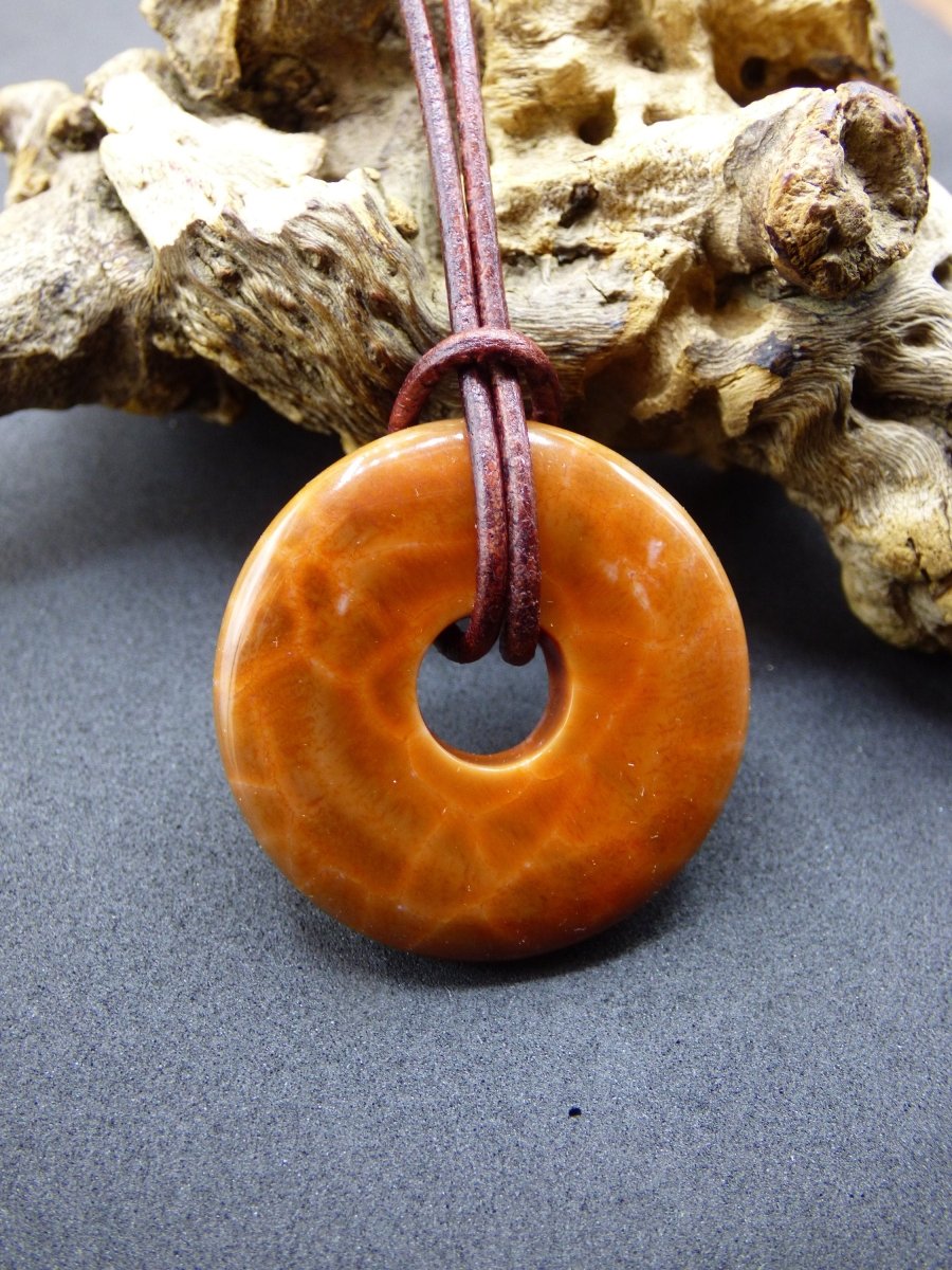 Feuerachat ~ Donut 30mm Edelstein Kette rot Natur HIPPIE GOA Boho Heilstein Kristalle Schmuck Anhänger Mann Frau Kind Geschenk Er Sie - Art of Nature Berlin