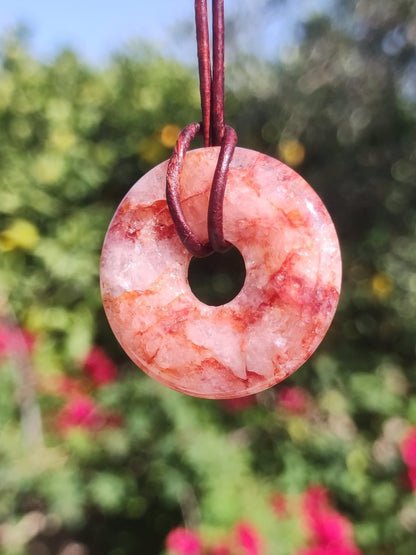 Feuerquarz / Hämatit Quarz 30mm - Edelstein Donut Kette rot Mann Frau Vater Tochter Freund Heilstein Glück Schmuck Natur Rarität Geschenk - Art of Nature Berlin