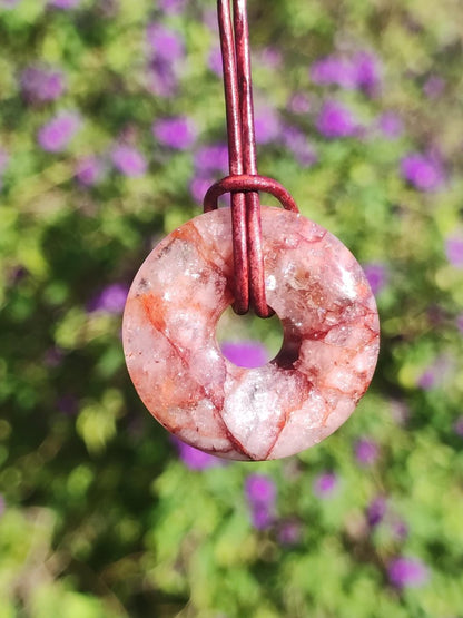 Feuerquarz / Hämatit Quarz 30mm - Edelstein Donut Kette rot Mann Frau Vater Tochter Freund Heilstein Glück Schmuck Natur Rarität Geschenk - Art of Nature Berlin