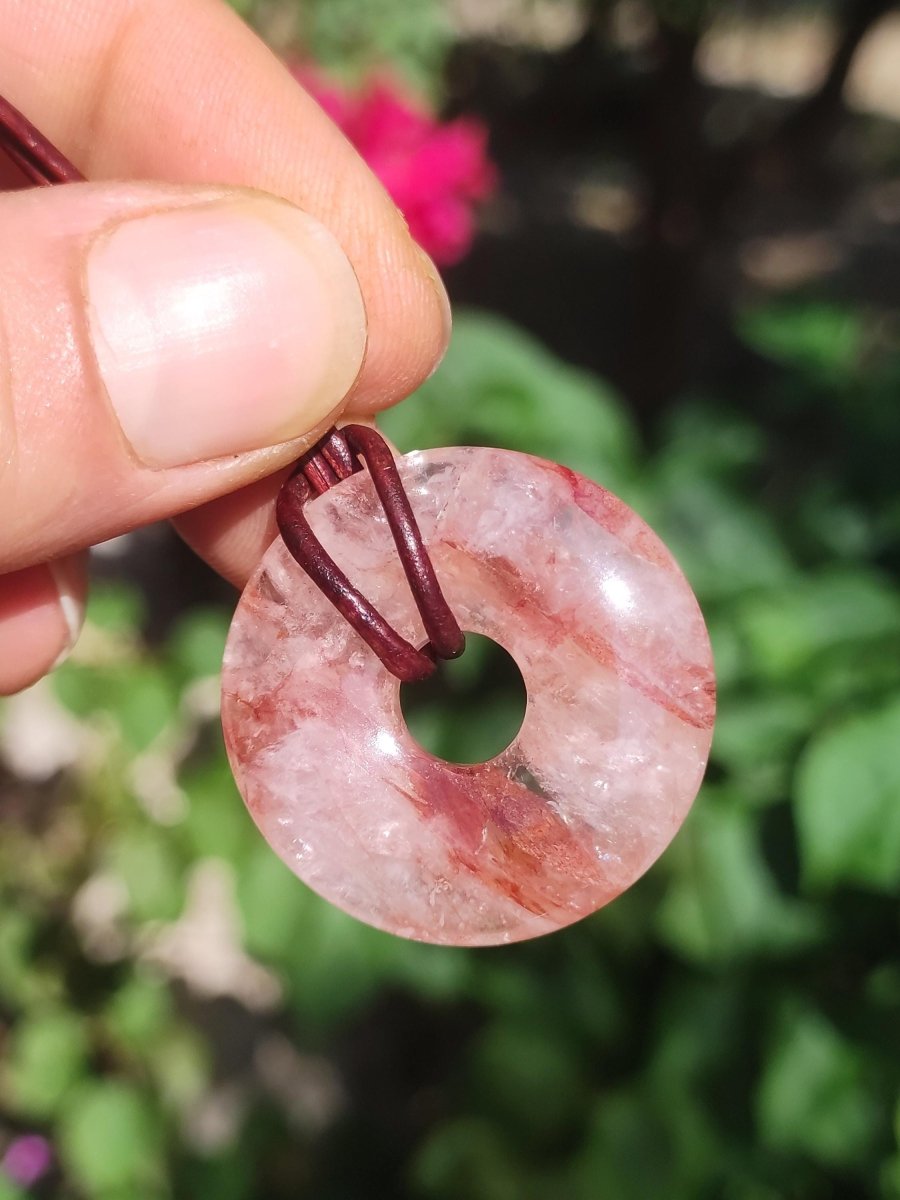 Feuerquarz / Hämatit Quarz 30mm - Edelstein Donut Kette rot Mann Frau Vater Tochter Freund Heilstein Glück Schmuck Natur Rarität Geschenk - Art of Nature Berlin