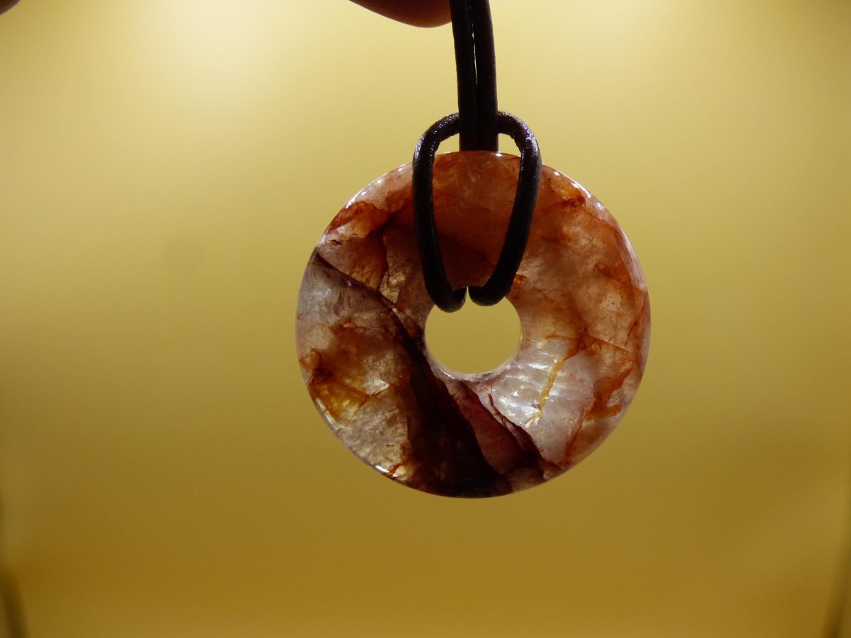 Feuerquarz / Hämatit Quarz 30mm - Edelstein Donut Kette rot Mann Frau Vater Tochter Freund Heilstein Glück Schmuck Natur Rarität Geschenk - Art of Nature Berlin