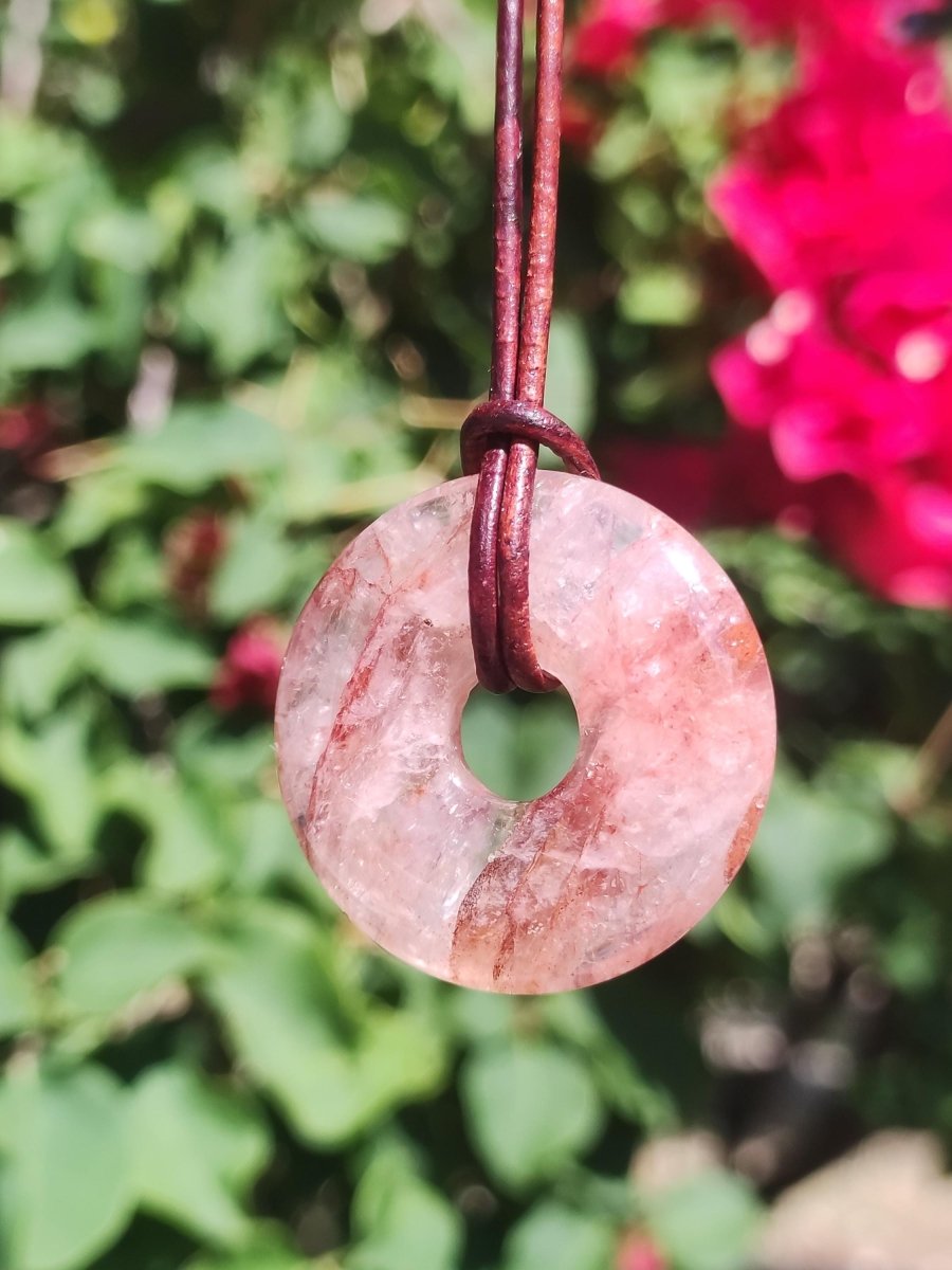 Feuerquarz / Hämatit Quarz 30mm - Edelstein Donut Kette rot Mann Frau Vater Tochter Freund Heilstein Glück Schmuck Natur Rarität Geschenk - Art of Nature Berlin