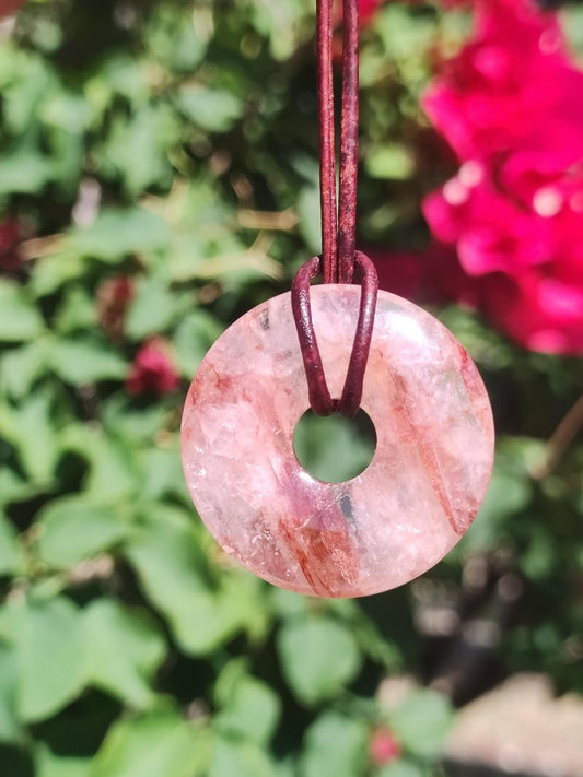 Feuerquarz / Hämatit Quarz 30mm - Edelstein Donut Kette rot Mann Frau Vater Tochter Freund Heilstein Glück Schmuck Natur Rarität Geschenk - Art of Nature Berlin