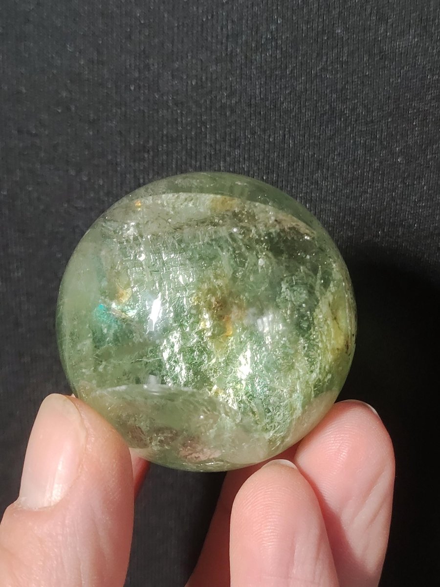 Fluorit A grün ~ Magische Edelstein Kugel Deko Sphere Meditation Sammler Kristall Heilstein Natur Qualität Geschenk Er Sie Mann Frau Wohnen - Art of Nature Berlin