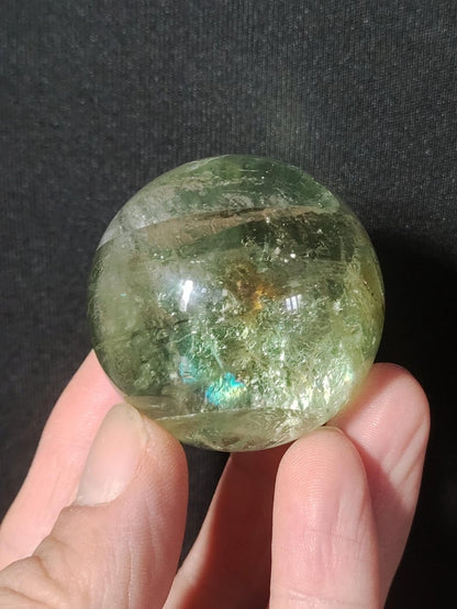 Fluorit A grün ~ Magische Edelstein Kugel Deko Sphere Meditation Sammler Kristall Heilstein Natur Qualität Geschenk Er Sie Mann Frau Wohnen - Art of Nature Berlin