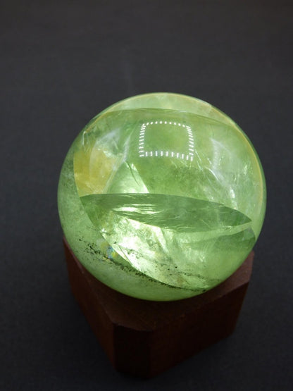 Fluorit A grün ~ Magische Edelstein Kugel Deko Sphere Meditation Sammler Kristall Heilstein Natur Qualität Geschenk Er Sie Mann Frau Wohnen - Art of Nature Berlin