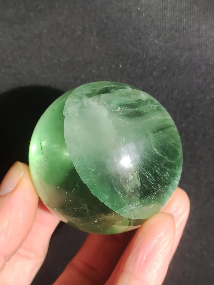Fluorit AA grün ~ Magische Edelstein Kugel Deko Sphere Meditation Sammler Kristall Heilstein Natur Qualität Geschenk Er Sie Mann Frau Wohnen - Art of Nature Berlin