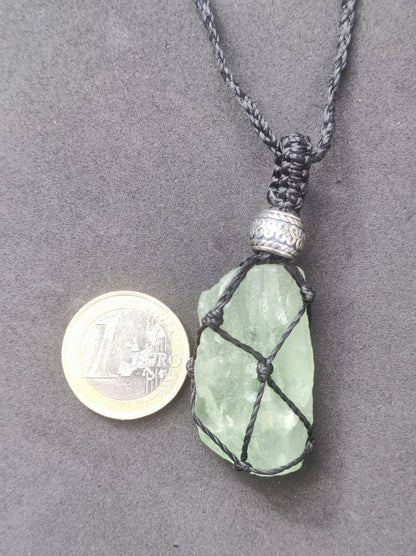 Fluorit grün ~ Makramee Edelstein Kette grün Natur Rarität Heilstein Kristall HIPPIE Boho Mann Frau Mutter Geschenk Er Sie roh Mineral - Art of Nature Berlin