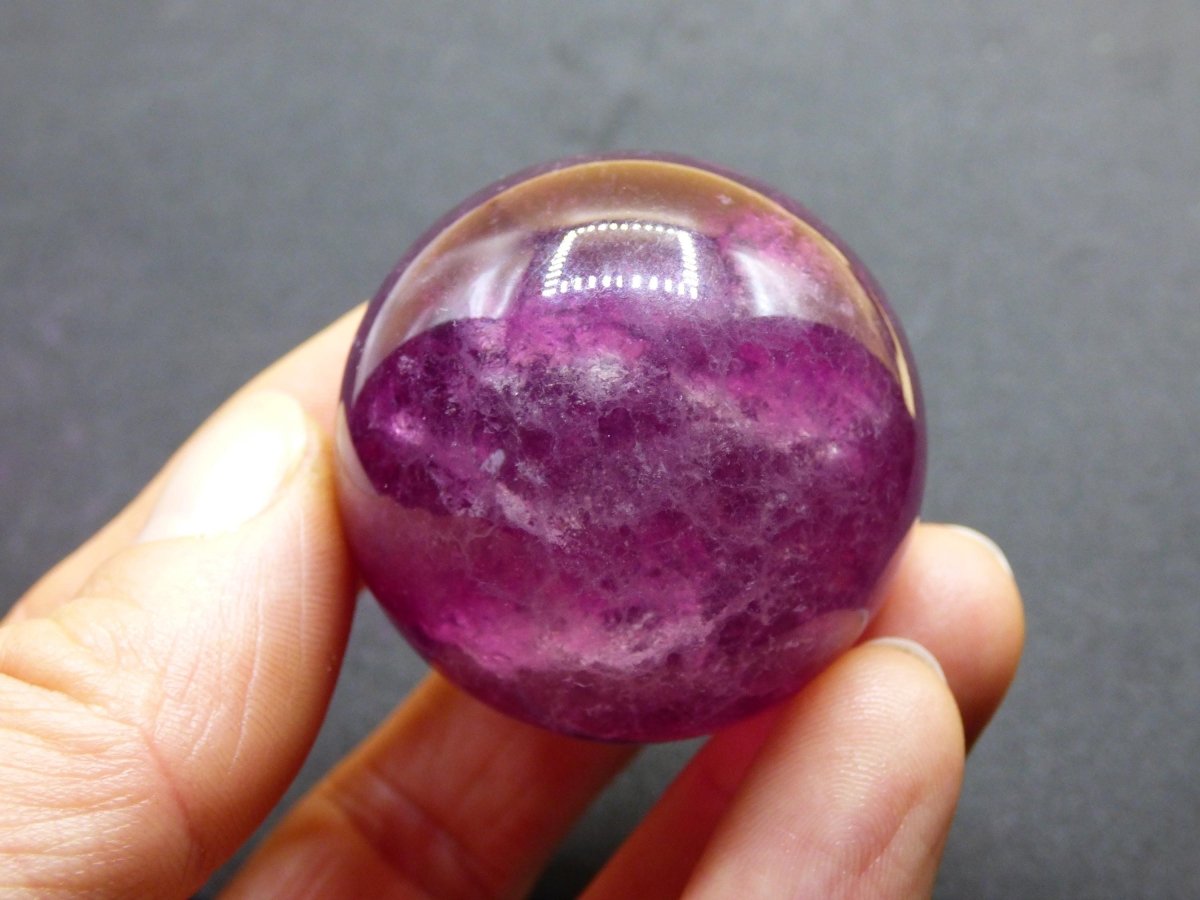 Fluorit lila pink rosa rot ~ Magische Edelstein Kugel Massage & Deko Sphere Crystal Spielkugel Meditation HIPPIE Ethno Heilstein Naturschatz - Art of Nature Berlin