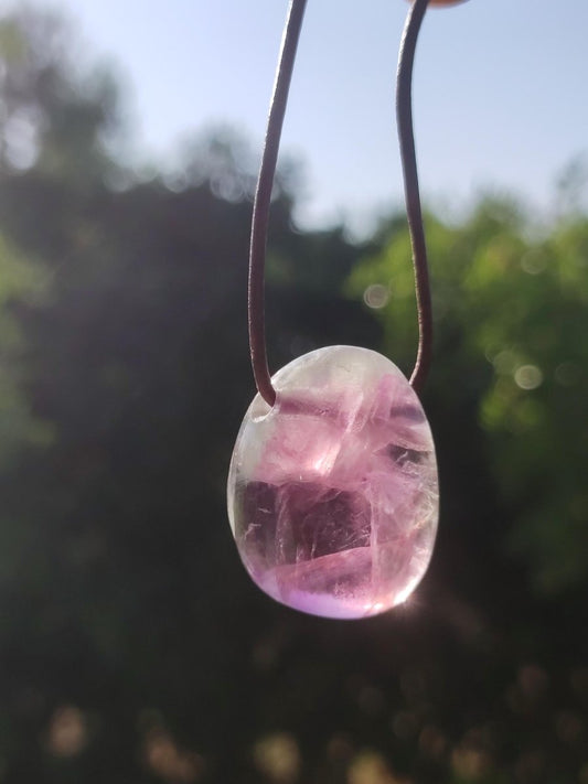 Fluorit lila Regenbogen ~ Edelstein Kette Natur Schutz Rarität Heilstein Kristall Mann Frau Sie Geschenk Freund Goa Festival Glück Sommer - Art of Nature Berlin