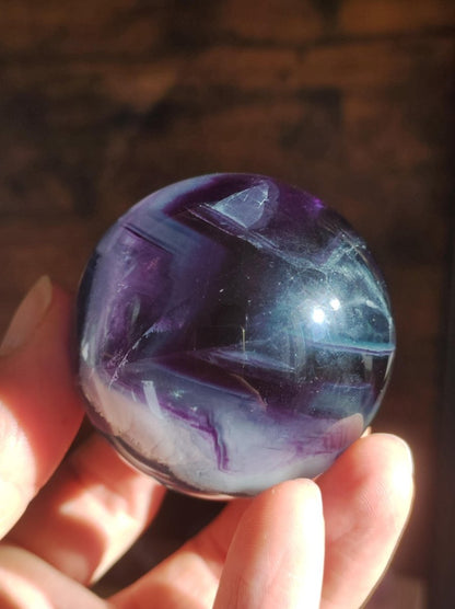 Fluorit Regenbogen Edelstein Kugel Deko Sphere Massage Kristall Spielkugel Meditation Heilstein Frau Mann Geschenk Er Sie Haus Energie Traum - Art of Nature Berlin