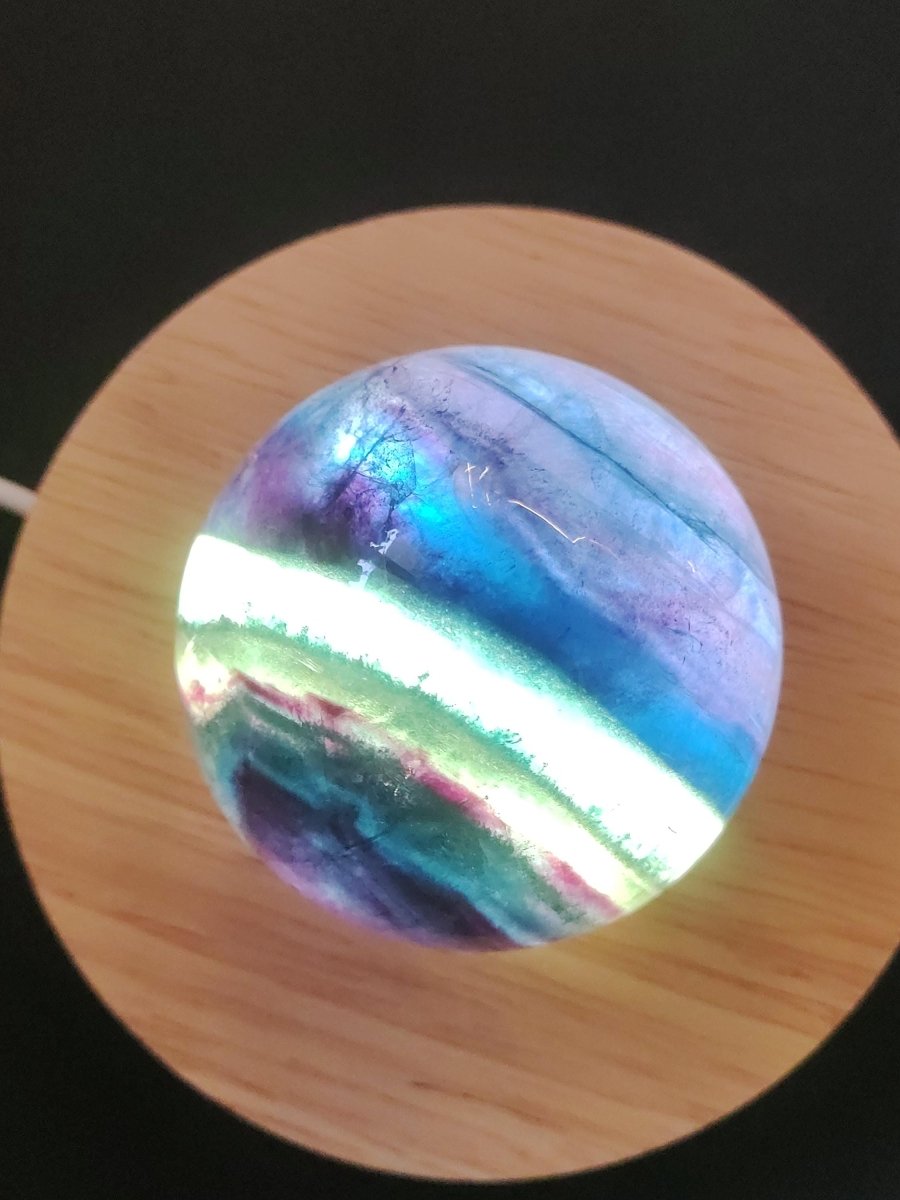 Fluorit Regenbogen Edelstein Kugel Deko Sphere Massage Kristall Spielkugel Meditation Heilstein Frau Mann Geschenk Er Sie Haus Energie Traum - Art of Nature Berlin