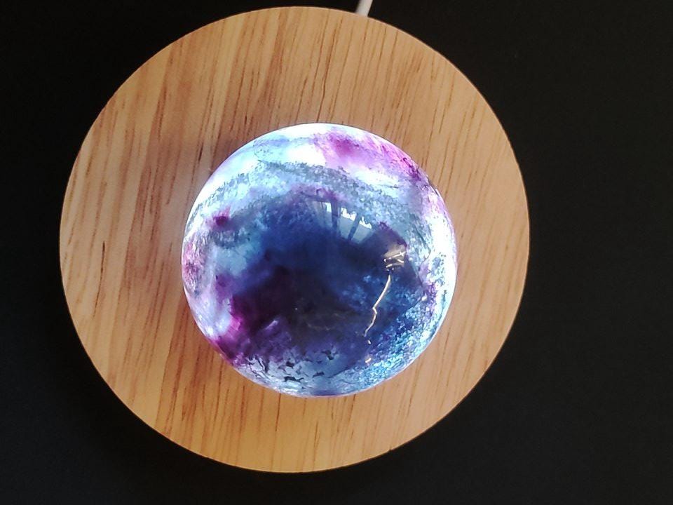 Fluorit Regenbogen Edelstein Kugel Deko Sphere Massage Kristall Spielkugel Meditation Heilstein Frau Mann Geschenk Er Sie Haus Energie Traum - Art of Nature Berlin