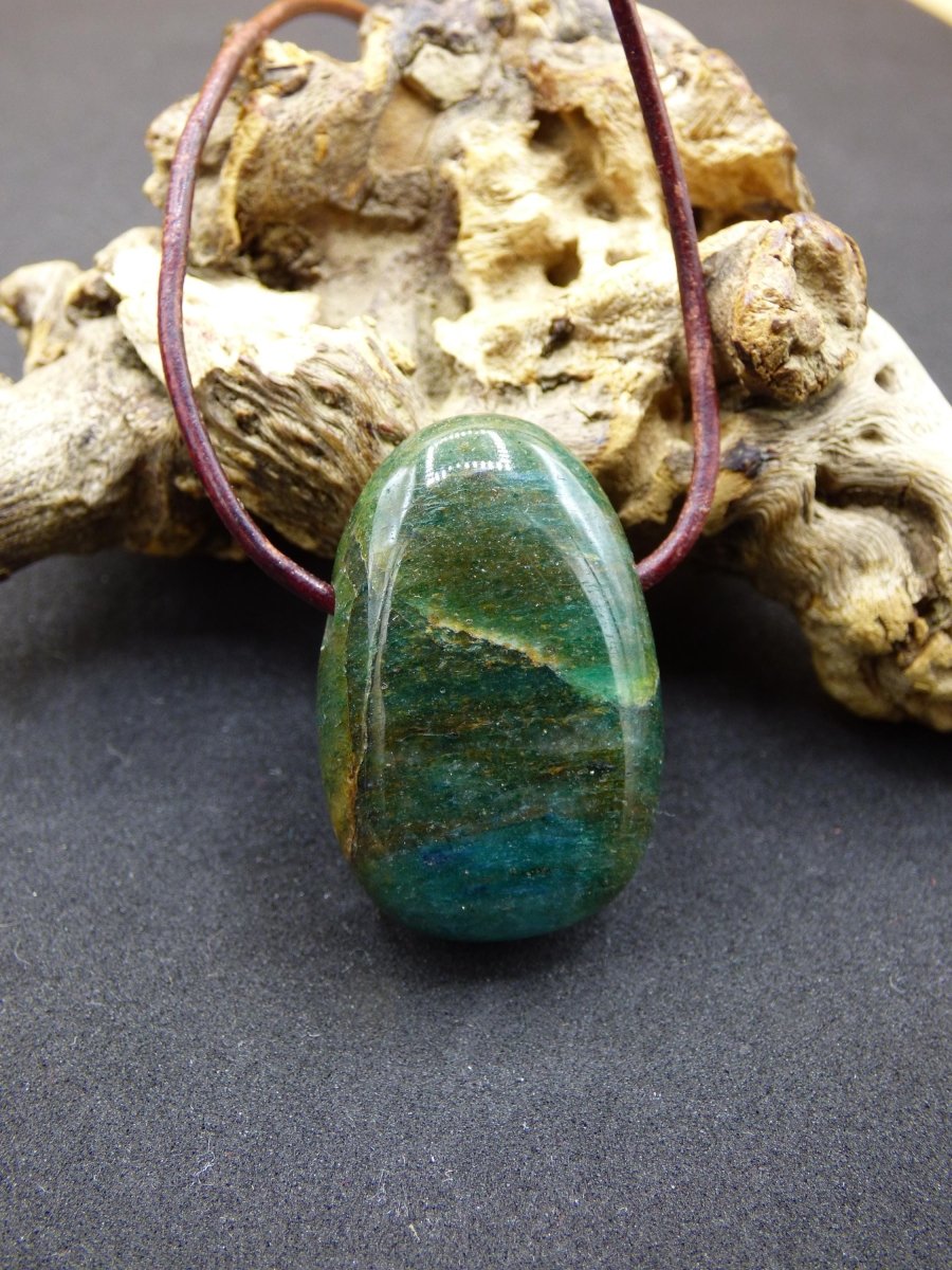 Fuchsit Edelstein Kette grün rot Natur HIPPIE GOA Boho Ethno Nature Heilstein Kristalle Schmuck Anhänger Mann Frau Kind Art Geschenk Er Sie - Art of Nature Berlin