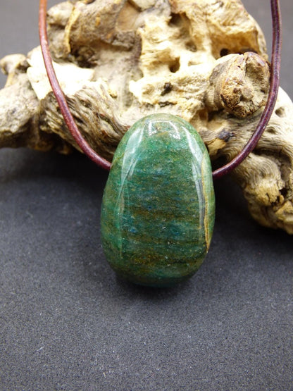 Fuchsit Edelstein Kette grün rot Natur HIPPIE GOA Boho Ethno Nature Heilstein Kristalle Schmuck Anhänger Mann Frau Kind Art Geschenk Er Sie - Art of Nature Berlin