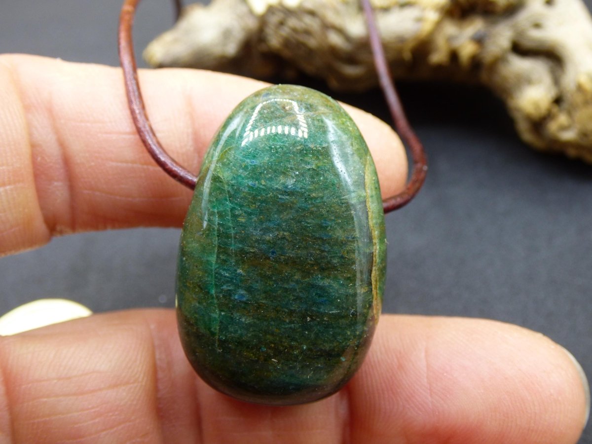 Fuchsit Edelstein Kette grün rot Natur HIPPIE GOA Boho Ethno Nature Heilstein Kristalle Schmuck Anhänger Mann Frau Kind Art Geschenk Er Sie - Art of Nature Berlin