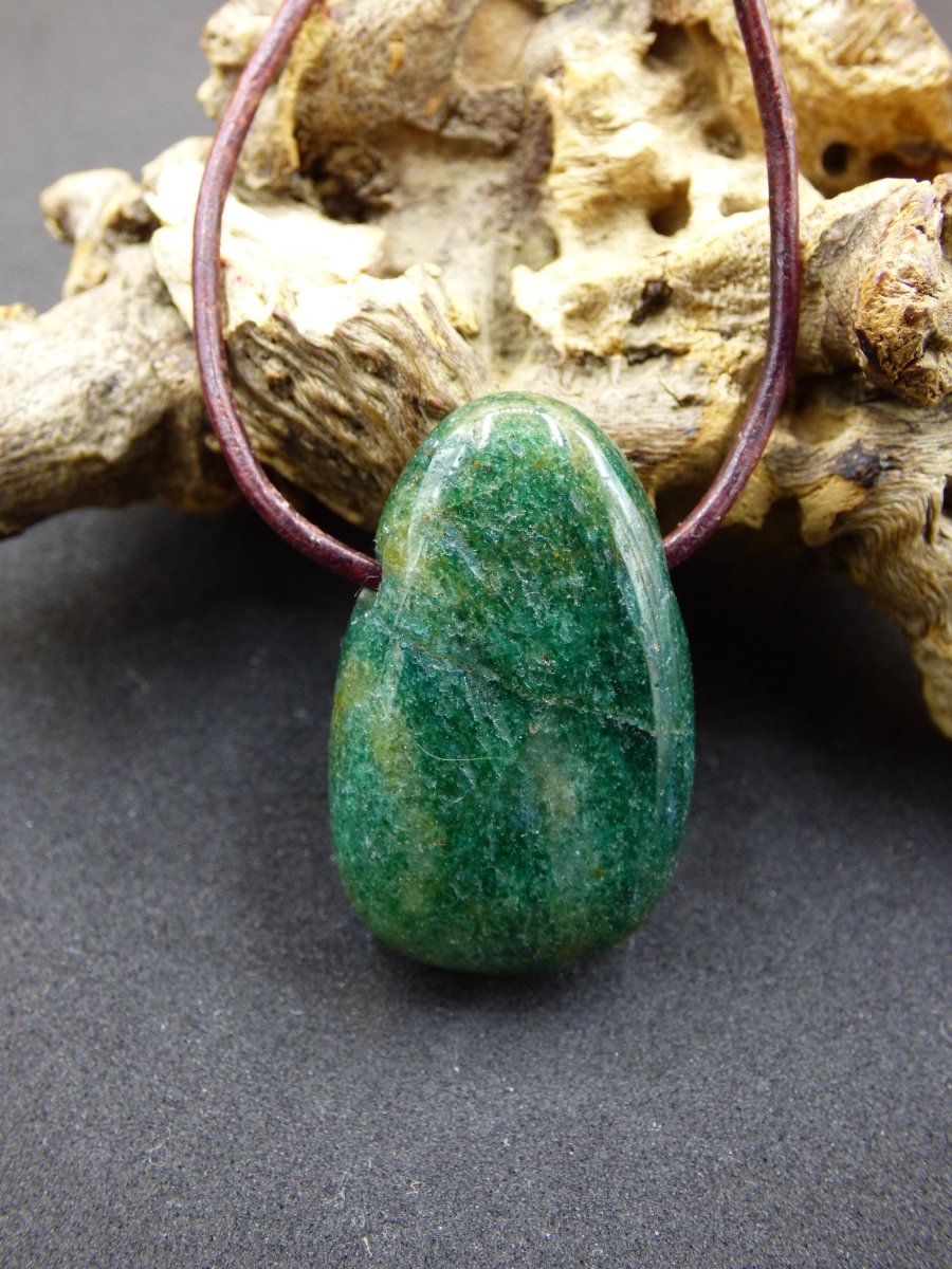 Fuchsit Edelstein Kette grün rot Natur HIPPIE GOA Boho Ethno Nature Heilstein Kristalle Schmuck Anhänger Mann Frau Kind Art Geschenk Er Sie - Art of Nature Berlin