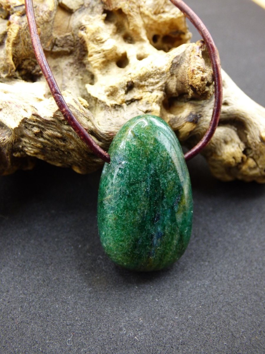 Fuchsit Edelstein Kette grün rot Natur HIPPIE GOA Boho Ethno Nature Heilstein Kristalle Schmuck Anhänger Mann Frau Kind Art Geschenk Er Sie - Art of Nature Berlin