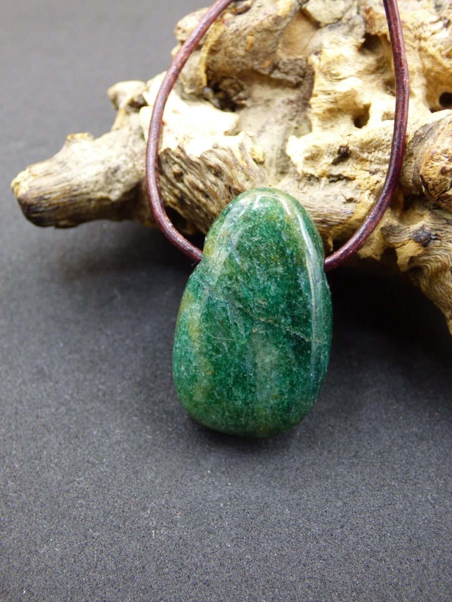 Fuchsit Edelstein Kette grün rot Natur HIPPIE GOA Boho Ethno Nature Heilstein Kristalle Schmuck Anhänger Mann Frau Kind Art Geschenk Er Sie - Art of Nature Berlin