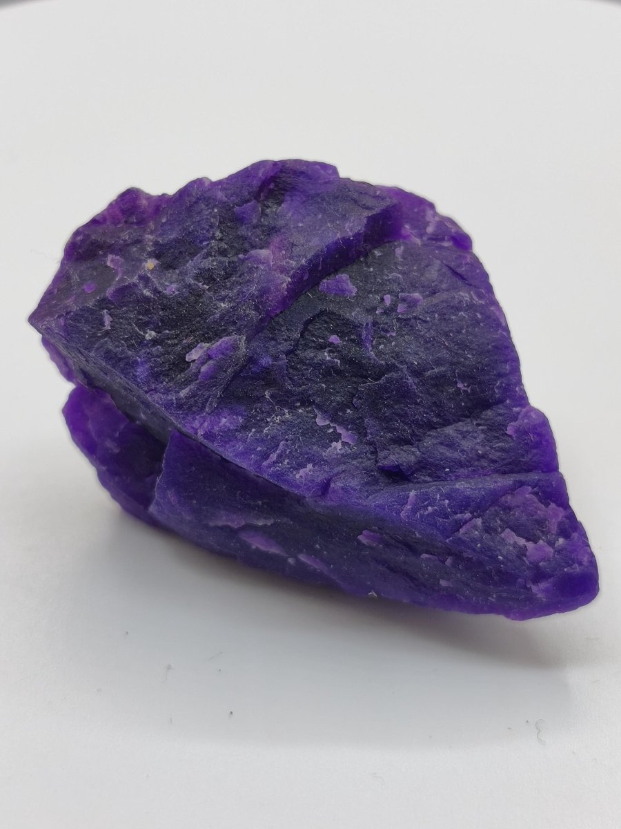 Gel-Sugilith AAA – Intensiv Violette Sammlerstufe | Museumsqualität | 100 ct Rarität Sammler Mineralien Investition Wertanlage Unikat - Art of Nature Berlin
