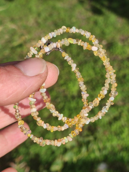 gelber Ethiopian Opal - Edelstein Kette bunt funkelnd Rarität Natur Heilstein Energie Kristall Mann Frau Geschenk Er Sie Geburtstag - Art of Nature Berlin