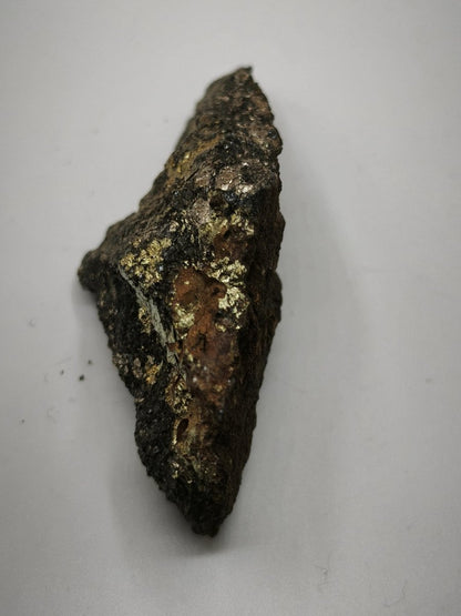 Gladit & Aikinit – seltene Sulfosalz-Mineralstufe aus Gladhammar, Schweden Kristall Sammler Stufe Heilstein Edelstein Mineral Selten Unikat - Art of Nature Berlin