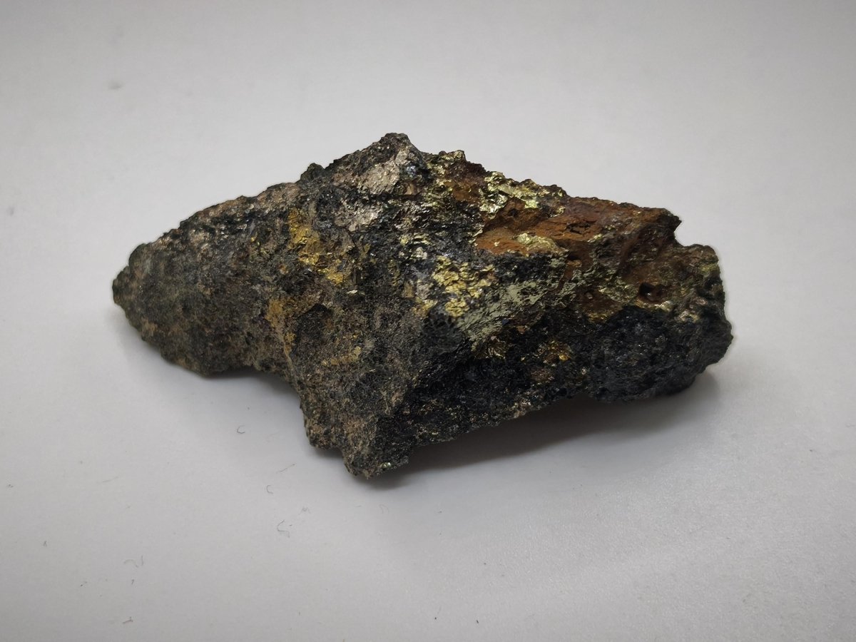 Gladit & Aikinit – seltene Sulfosalz-Mineralstufe aus Gladhammar, Schweden Kristall Sammler Stufe Heilstein Edelstein Mineral Selten Unikat - Art of Nature Berlin