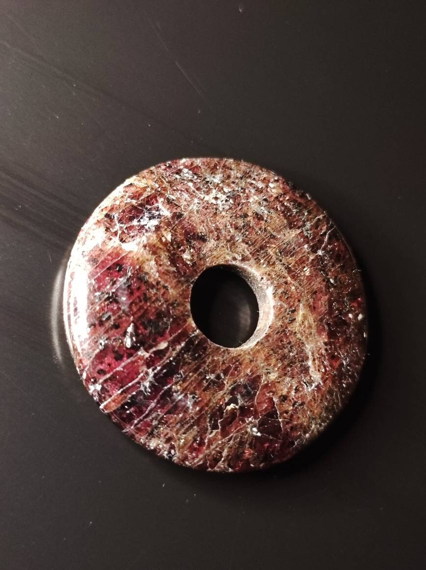 Granat Almandin ~ Donut ~ Edelstein Kette ~HIPPIE ~GOA ~Boho ~Tibet ~Ethno ~Nature ~Donut ~Schutzsymbol ~Heilstein - Art of Nature Berlin