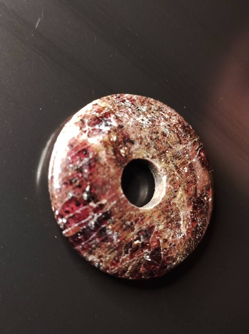 Granat Almandin ~ Donut ~ Edelstein Kette ~HIPPIE ~GOA ~Boho ~Tibet ~Ethno ~Nature ~Donut ~Schutzsymbol ~Heilstein - Art of Nature Berlin