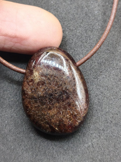 Granat Almandin Edelstein Kette Kristall Anhänger ~HIPPIE ~GOA ~Boho ~Tibet ~Ethno ~Nature ~Schutzsymbol ~Heilstein - Art of Nature Berlin