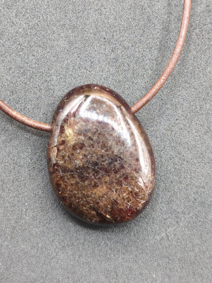 Granat Almandin Edelstein Kette Kristall Anhänger ~HIPPIE ~GOA ~Boho ~Tibet ~Ethno ~Nature ~Schutzsymbol ~Heilstein - Art of Nature Berlin