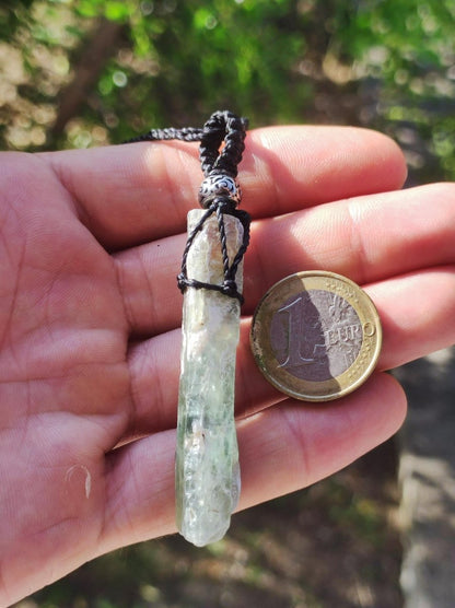 grüner Kyanit / Cyanit / Disthen / Sapparit ~ Makramee Edelstein Kette ~HIPPIE ~GOA ~Boho ~Ethno ~Nature ~Heilstein ~Auge - Art of Nature Berlin