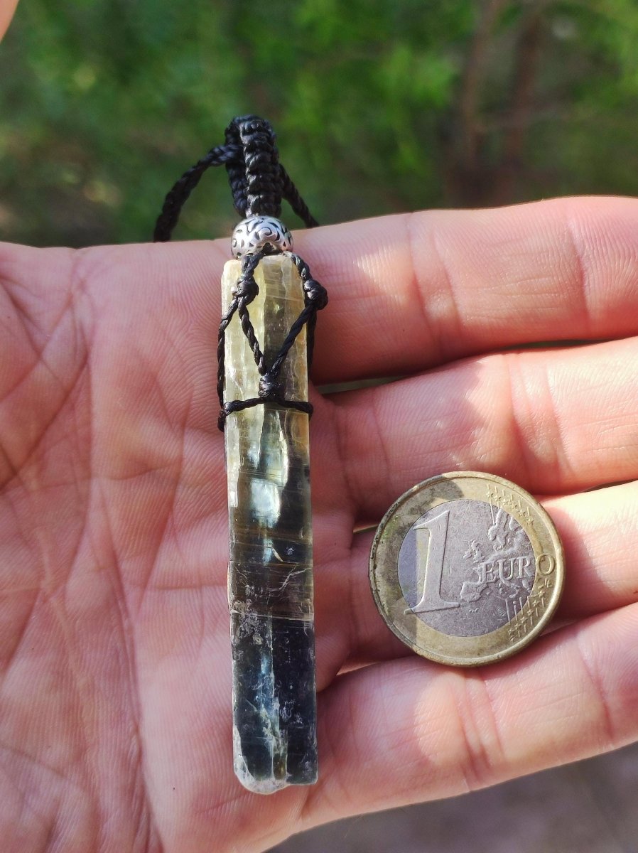 grüner Kyanit / Cyanit / Disthen / Sapparit - Makramee Edelstein Kette Natur grün Schutz Heilstein Kristall Mann Frau Er Sie Geschenk Freund - Art of Nature Berlin