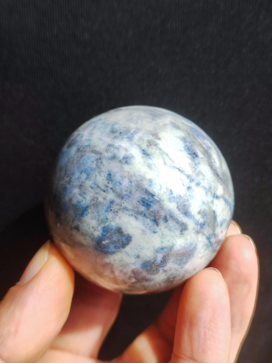 Hackmanit AAA *Rarität Edelstein Kugel Deko Sphere Kristall Haus Wohnen Meditation Heilstein Frau Mann Geschenk Er Sie Energie Kraft Sammler - Art of Nature Berlin