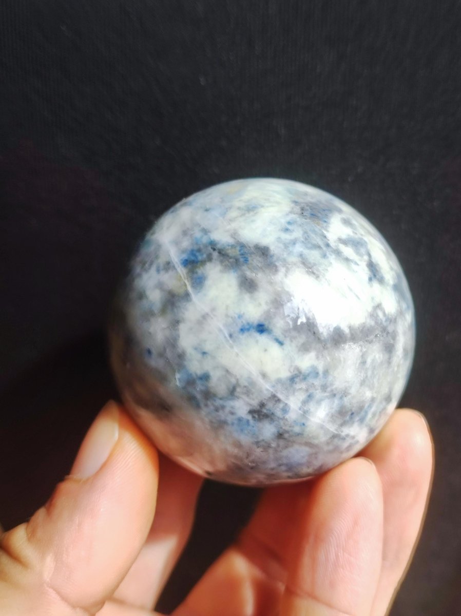 Hackmanit AAA *Rarität Edelstein Kugel Deko Sphere Kristall Haus Wohnen Meditation Heilstein Frau Mann Geschenk Er Sie Energie Kraft Sammler - Art of Nature Berlin