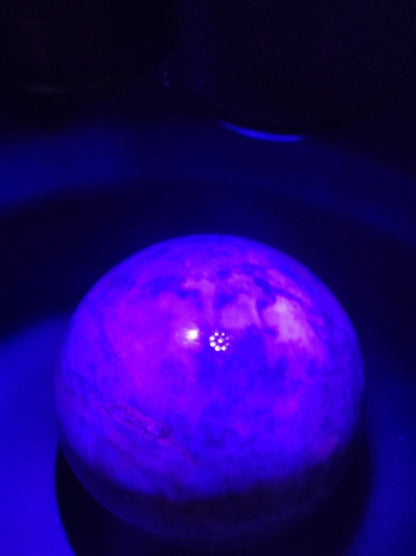 Hackmanit AAA *Rarität Edelstein Kugel Deko Sphere Kristall Haus Wohnen Meditation Heilstein Frau Mann Geschenk Er Sie Energie Kraft Sammler - Art of Nature Berlin