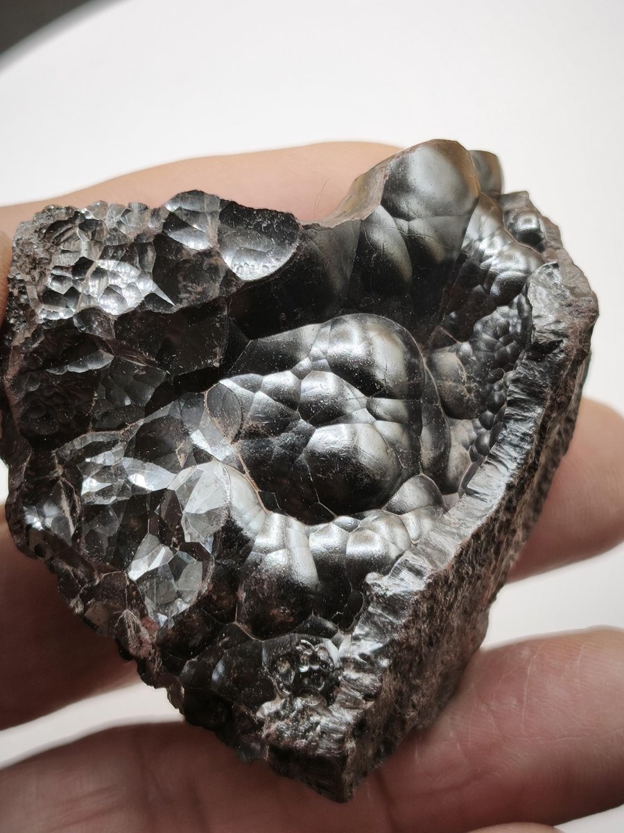 Hämatit Mineralstufe – Metallisch glänzender Glaskopf mit Kristallflächen Natur Unikat Roh Stufe Marokko Dekostück Sammler Mineral Edelstein - Art of Nature Berlin