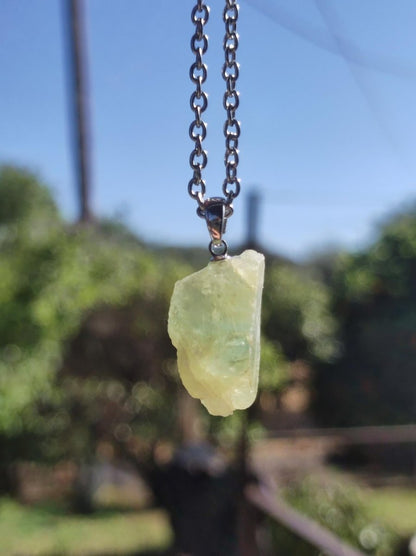 Heliodor (grüner Beryll / Aquamarin) roh 925 Sterling Silber Edelstein Kette Rarität Heilstein Kristall Anhänger Mann Frau Er Sie Geschenk - Art of Nature Berlin
