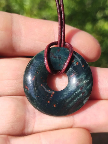 Heliotrop - Donut 30mm Edelstein Kette rund Heilstein Schutzsymbol Mann Frau Kind Glück HIPPIE GOA Boho Tibet Ethno Natur Rarität Geschenk - Art of Nature Berlin