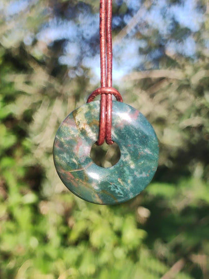 Heliotrop - Donut 30mm Edelstein Kette rund Heilstein Schutzsymbol Mann Frau Kind Glück HIPPIE GOA Boho Tibet Ethno Natur Rarität Geschenk - Art of Nature Berlin