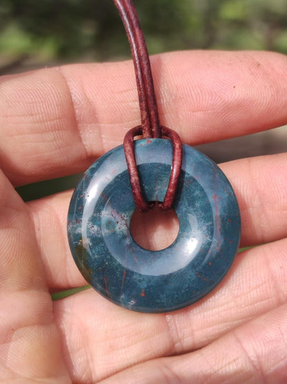 Heliotrop - Donut 30mm Edelstein Kette rund Heilstein Schutzsymbol Mann Frau Kind Glück HIPPIE GOA Boho Tibet Ethno Natur Rarität Geschenk - Art of Nature Berlin