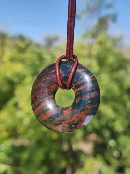 Heliotrop - Donut 30mm Edelstein Kette rund Heilstein Schutzsymbol Mann Frau Kind Glück HIPPIE GOA Boho Tibet Ethno Natur Rarität Geschenk - Art of Nature Berlin