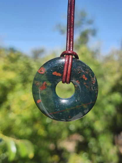 Heliotrop - Donut 30mm Edelstein Kette rund Heilstein Schutzsymbol Mann Frau Kind Glück HIPPIE GOA Boho Tibet Ethno Natur Rarität Geschenk - Art of Nature Berlin