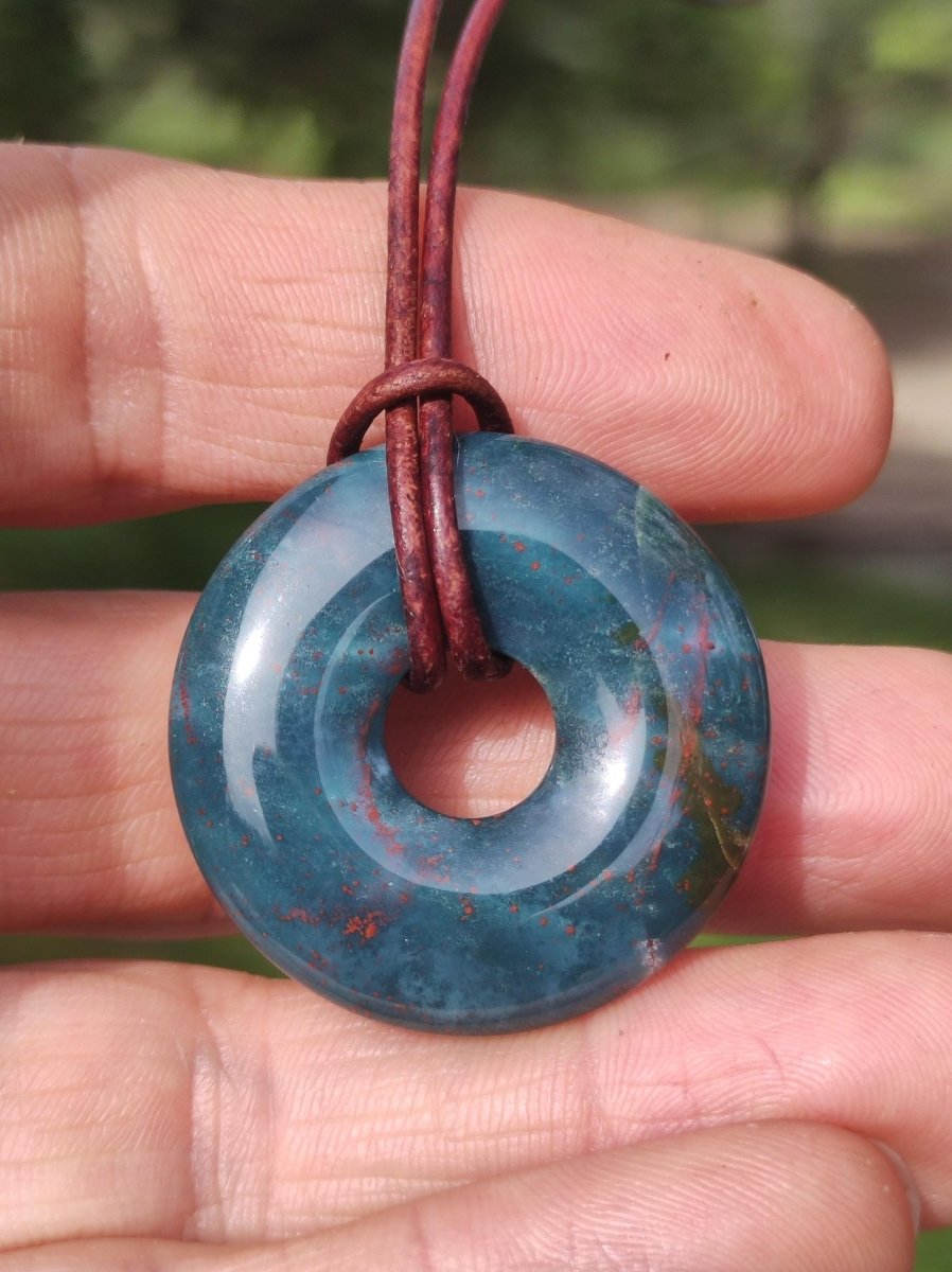 Heliotrop - Donut 30mm Edelstein Kette rund Heilstein Schutzsymbol Mann Frau Kind Glück HIPPIE GOA Boho Tibet Ethno Natur Rarität Geschenk - Art of Nature Berlin