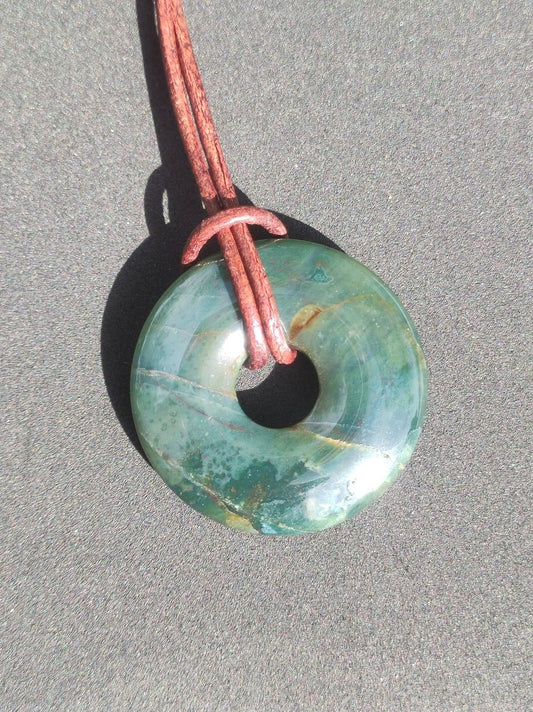 Heliotrop - Donut 30mm Edelstein Kette rund Heilstein Schutzsymbol Mann Frau Kind Glück HIPPIE GOA Boho Tibet Ethno Natur Rarität Geschenk - Art of Nature Berlin