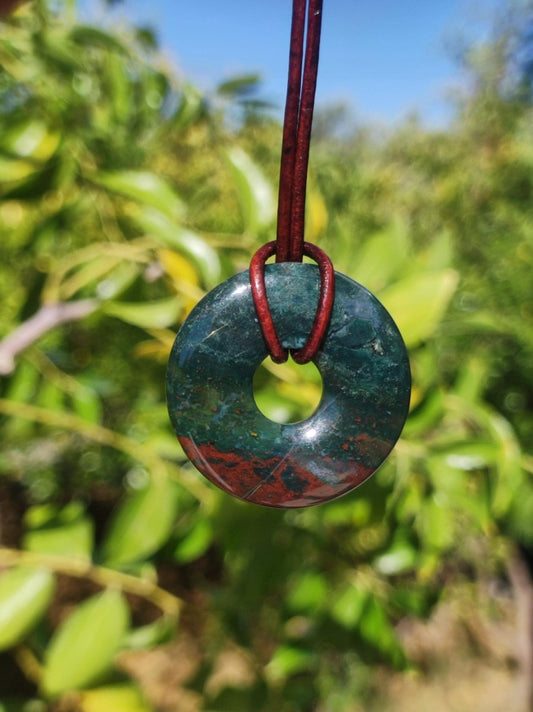 Heliotrop - Donut 30mm Edelstein Kette rund Heilstein Schutzsymbol Mann Frau Kind Glück HIPPIE GOA Boho Tibet Ethno Natur Rarität Geschenk - Art of Nature Berlin