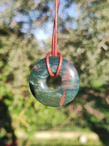 Heliotrop - Donut 30mm Edelstein Kette rund Heilstein Schutzsymbol Mann Frau Kind Glück HIPPIE GOA Boho Tibet Ethno Natur Rarität Geschenk - Art of Nature Berlin