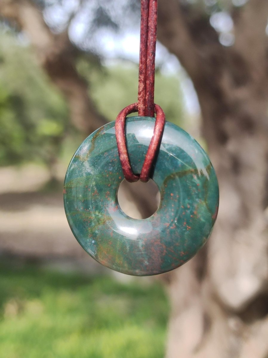 Heliotrop - Donut 30mm Edelstein Kette rund Heilstein Schutzsymbol Mann Frau Kind Glück HIPPIE GOA Boho Tibet Ethno Natur Rarität Geschenk - Art of Nature Berlin