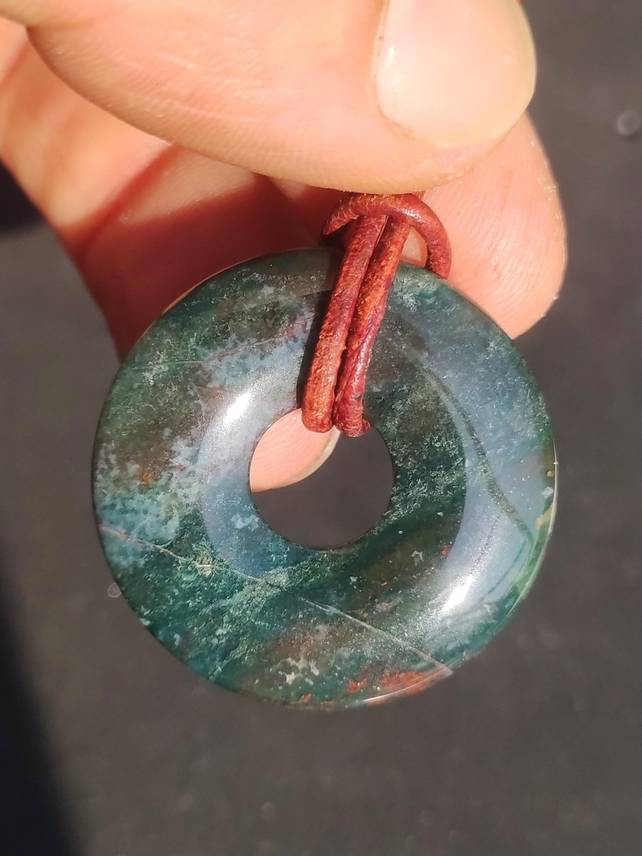 Heliotrop - Donut 30mm Edelstein Kette rund Heilstein Schutzsymbol Mann Frau Kind Glück HIPPIE GOA Boho Tibet Ethno Natur Rarität Geschenk - Art of Nature Berlin